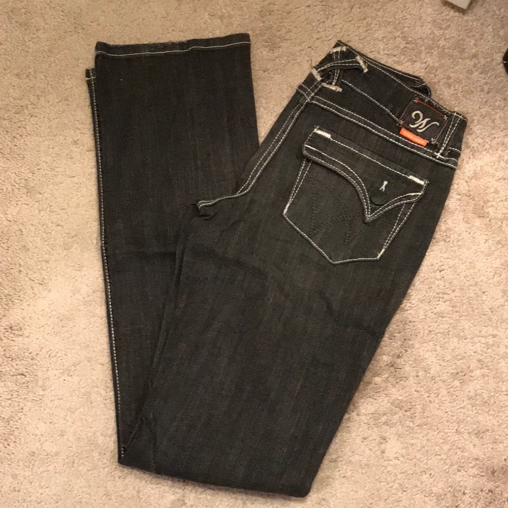 WORN JEANS. Stretch. Size 2/26